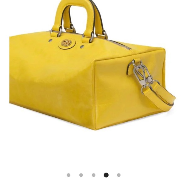 Barley used soft leather backpack… soft leather - Picture 3 of 4